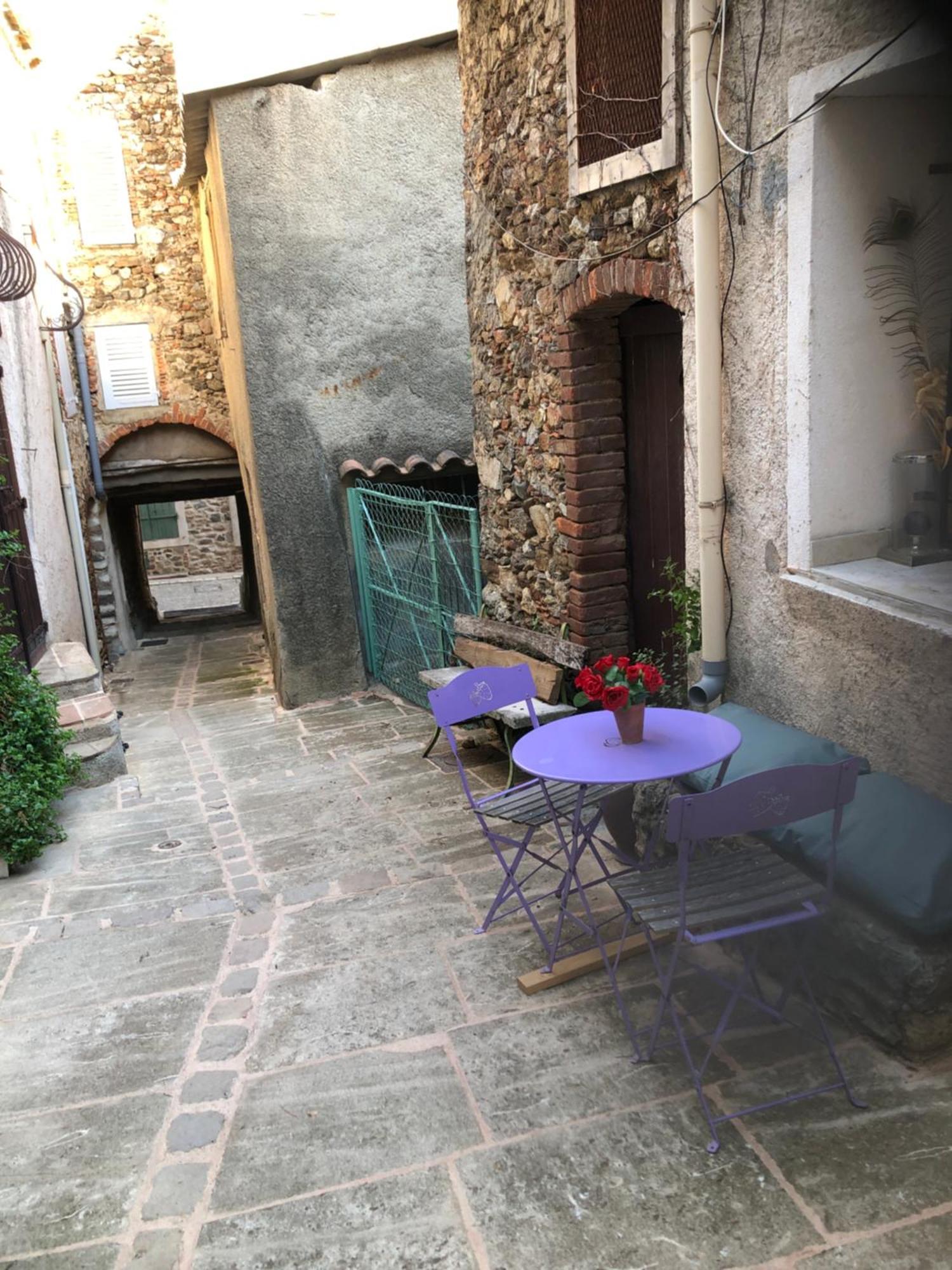 Neuf Centre Du Village Aux Pieds Du Château Appartement Grimaud