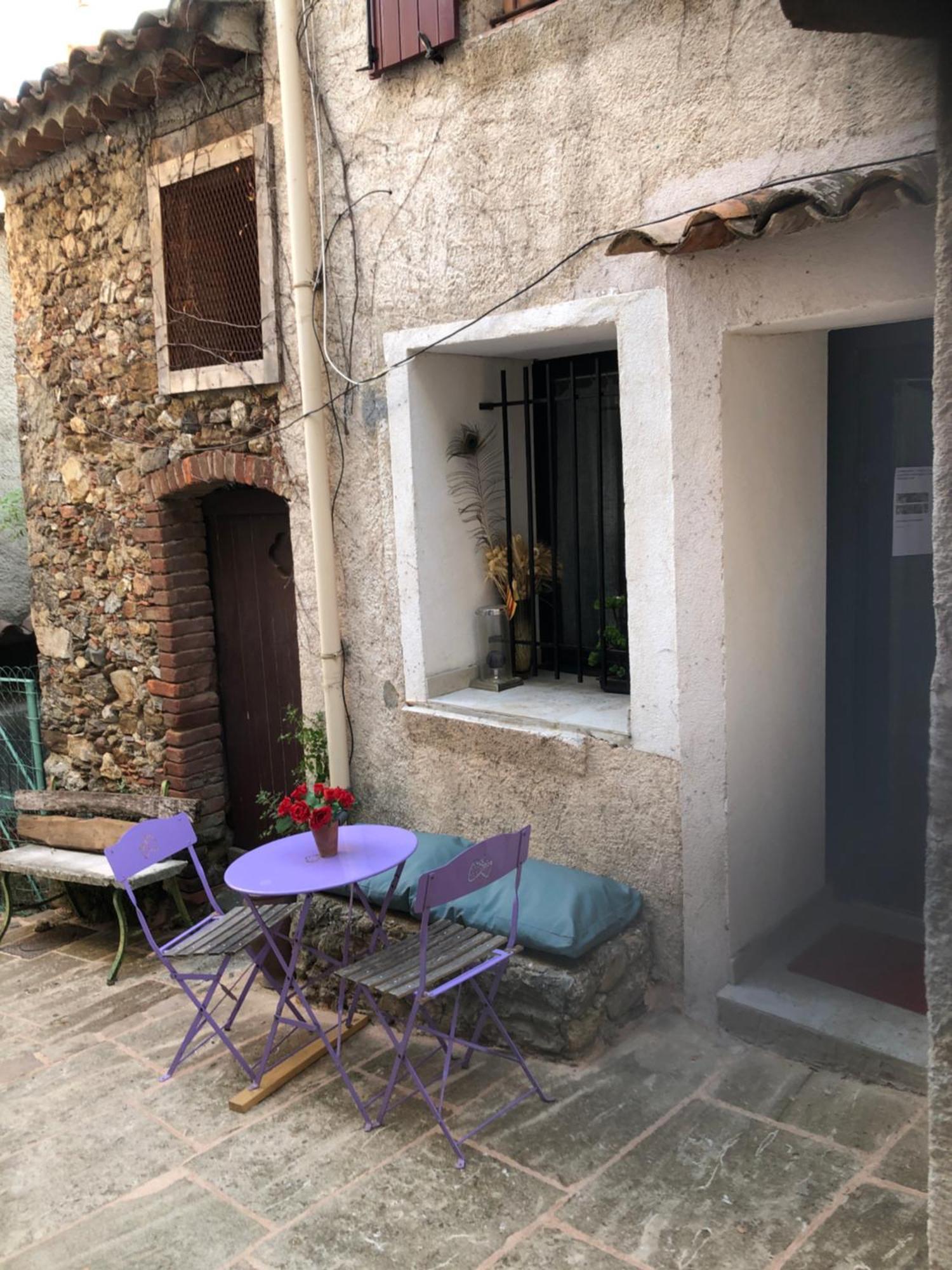 Neuf Centre Du Village Aux Pieds Du Chateau *